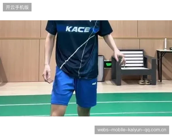羽毛球传奇：连续救球如动作大片，燃爆你的运动激情